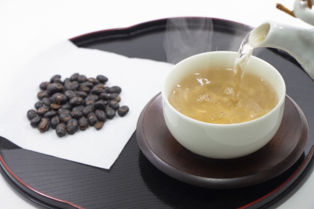 黒豆茶の効能は 白髪予防には黒豆が良い おススメの飲み方を紹介